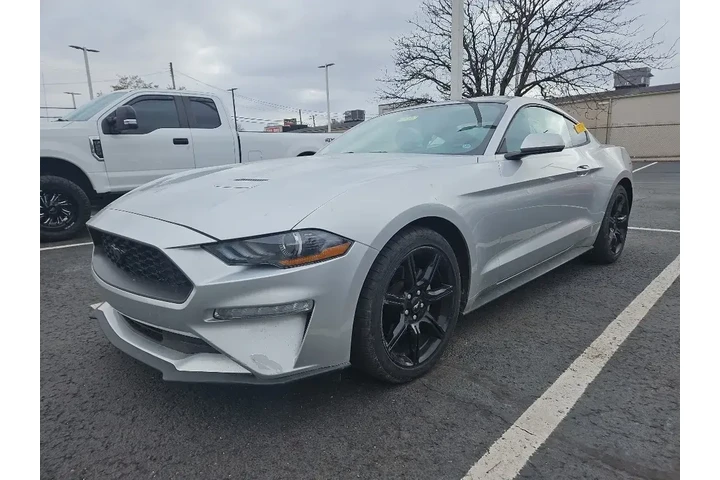 $19557 : Ford Mustang 2019 EcoBoost 2 image 4