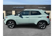 $22908 : Hyundai VENUE 2025 SEL 4dr C thumbnail