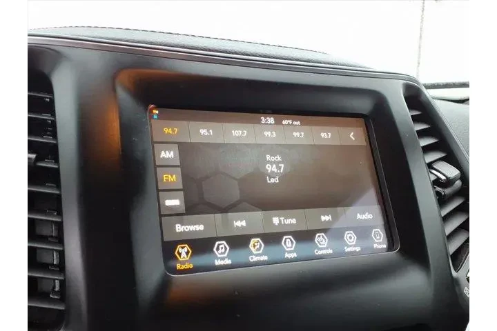 $13999 : Jeep Cherokee 2019 Latitude image 8