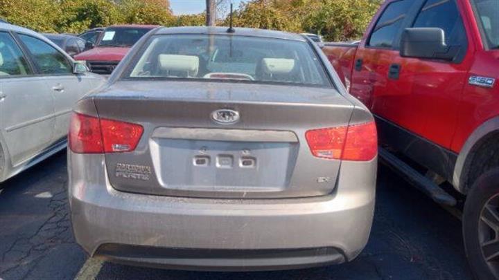 $8500 : 2010 Forte image 6