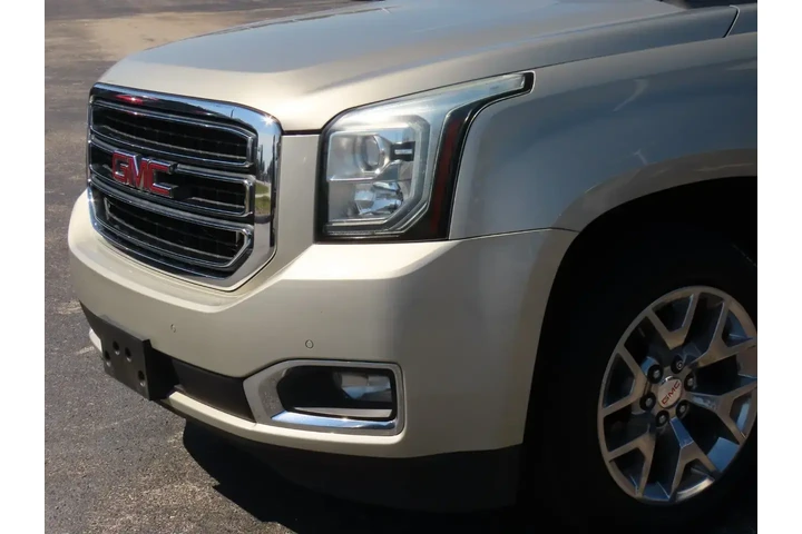 $18999 : GMC Yukon XL 2015 4x2 SLT 4d image 3