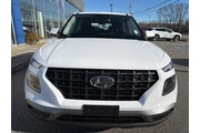$19977 : Hyundai VENUE 2025 SE 4dr Cr thumbnail