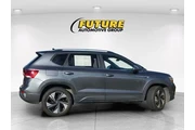 $21988 : Volkswagen Taos 2024 AWD SE thumbnail