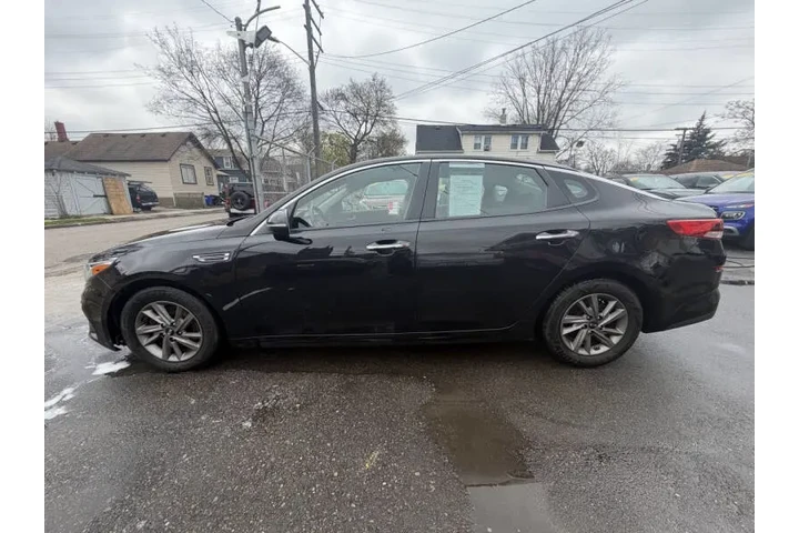 2020 Optima LX image 5