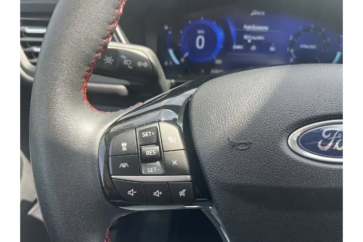 $29988 : Ford Escape 2022 AWD SEL 4dr image 10