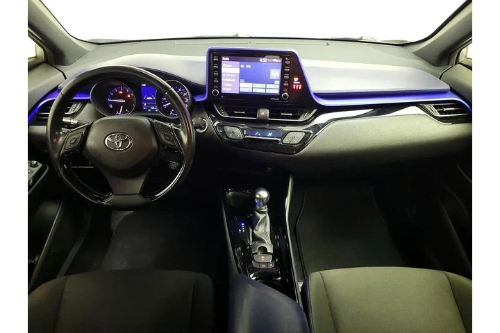 $15998 : Toyota C-HR 2020 XLE 4dr Cro image 9