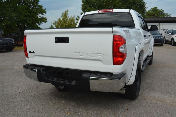 2015 Tundra SR5 image 7