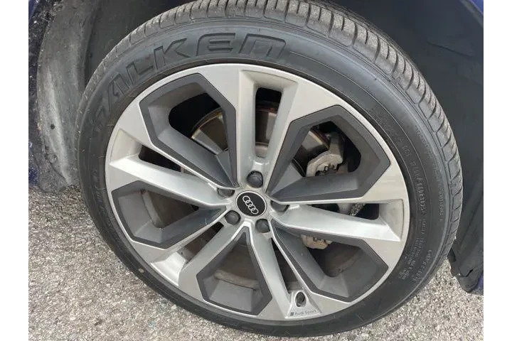 $17495 : Audi Q3 2021 AWD quattro S l image 5