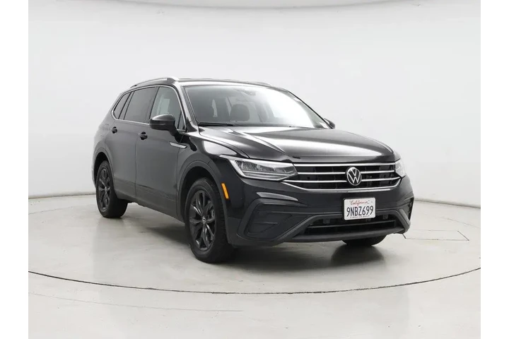 $22998 : Volkswagen Tiguan 2024 SE 4d image 1