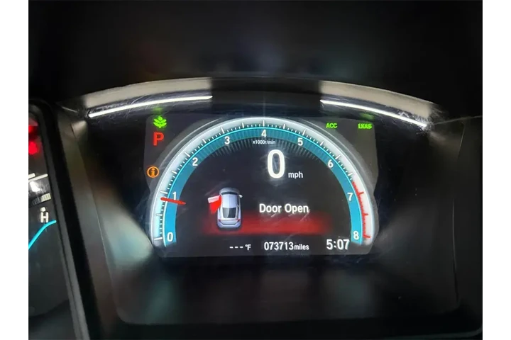 $17500 : Honda Civic 2019 LX 2dr Coup image 5