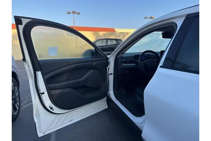 $25683 : Ford Mustang Mach-E 2023 Sel image 5