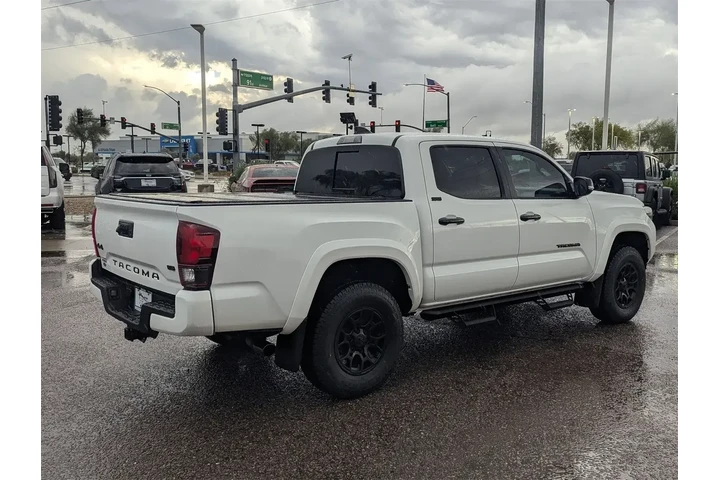 Toyota Tacoma 2022 4x4 TRD P image 6