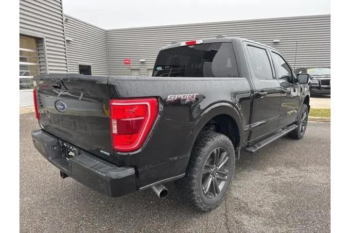 $37858 : Ford F-150 2022 4x4 XLT 4dr image 3