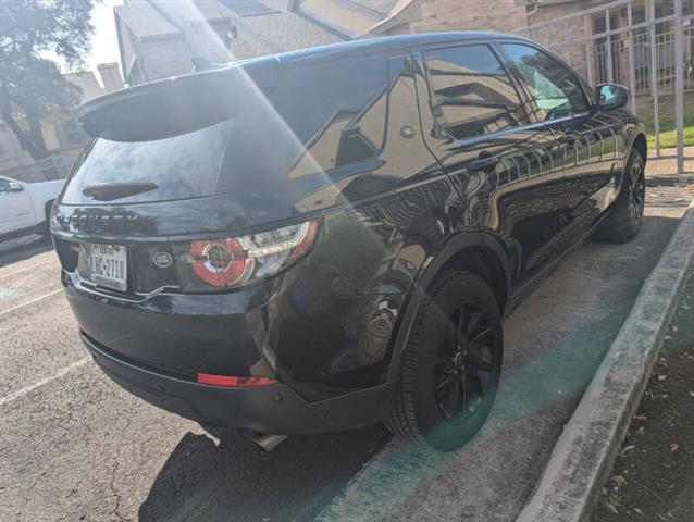 $12990 : 2016 Land Rover Discovery Spo image 6