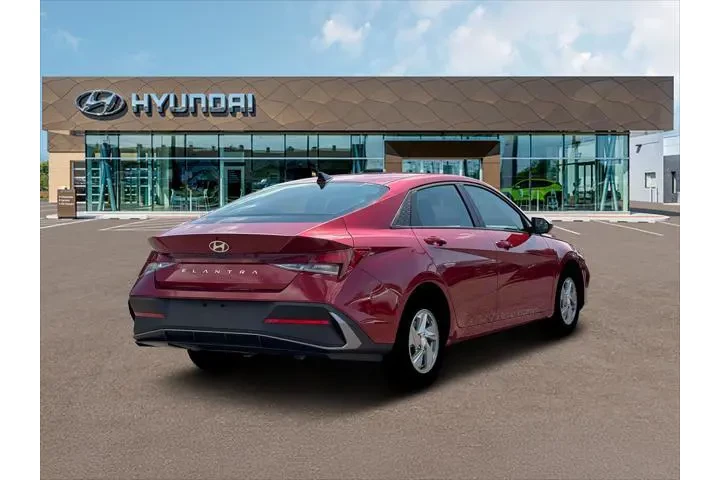 $23495 : Hyundai ELANTRA 2026 SE 4dr image 7