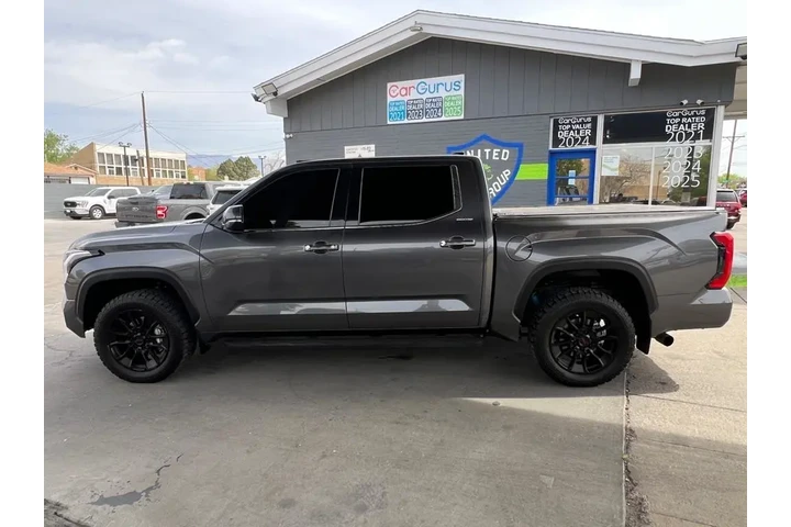 2022 Tundra Limited CrewMax 4 image 8