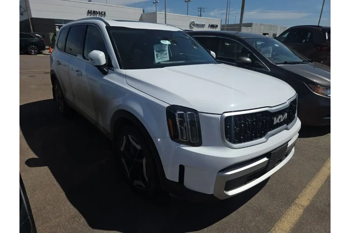 2024 Telluride EX image 1