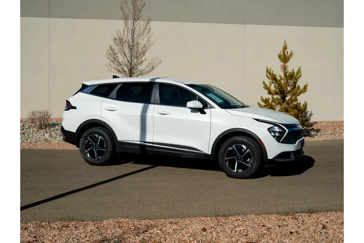 $26332 : 2023 Sportage Hybrid LX image 4