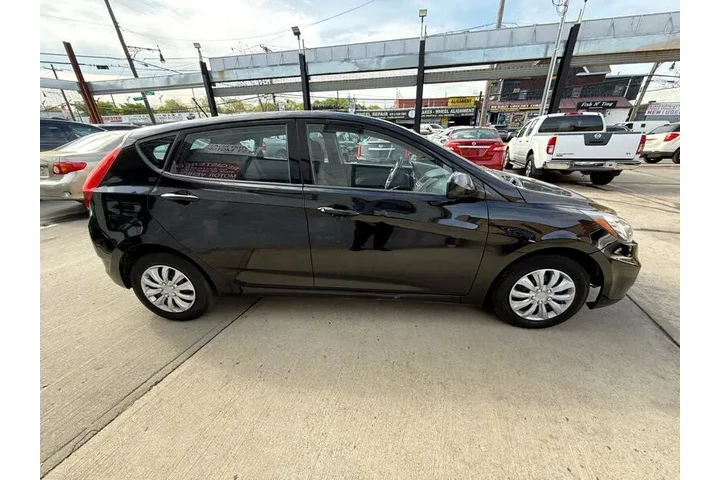 $5204 : 2012 Accent GS 5-Door image 8