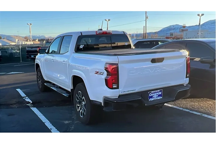 $38984 : Chevrolet Colorado 2023 4x4 image 3