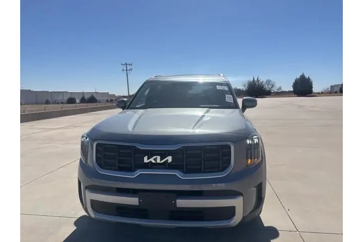 $36603 : Kia Telluride 2025 AWD S 4dr image 2