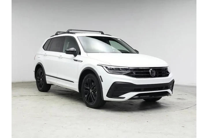 $22998 : Volkswagen Tiguan 2022 SE R- image 1