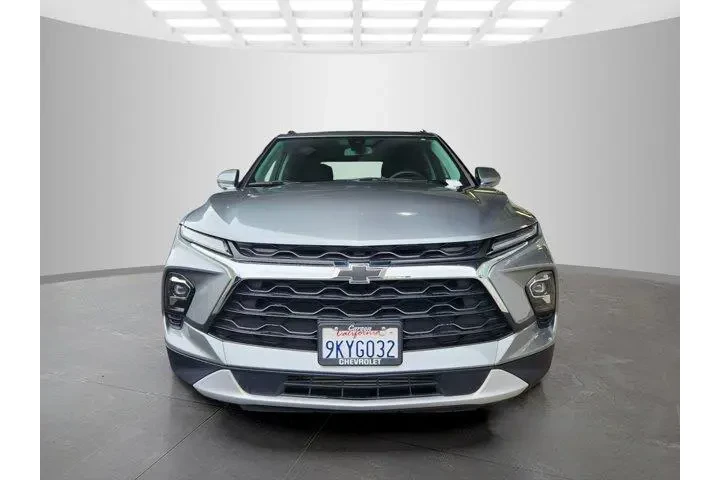 $25069 : Chevrolet Blazer 2024 LT 4dr image 2
