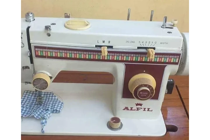 Técnico de máquinas de coser image 6