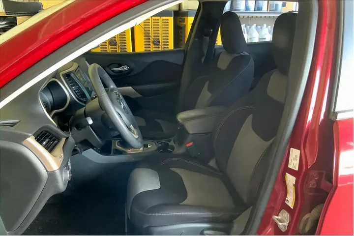 $13938 : Jeep Cherokee 2017 Sport 4dr image 7