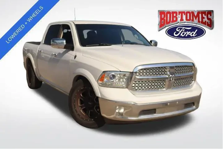 $23995 : Ram 1500 2017 4x2 Laramie 4d image 1