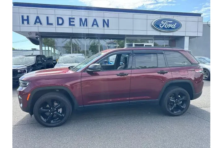 $36500 : Jeep Grand Cherokee 2024 4x4 image 2
