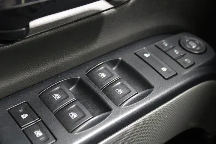 $29919 : Chevrolet Silverado 2500HD 2 image 4