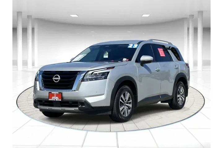 $26075 : Nissan Pathfinder 2023 SL 4d image 1