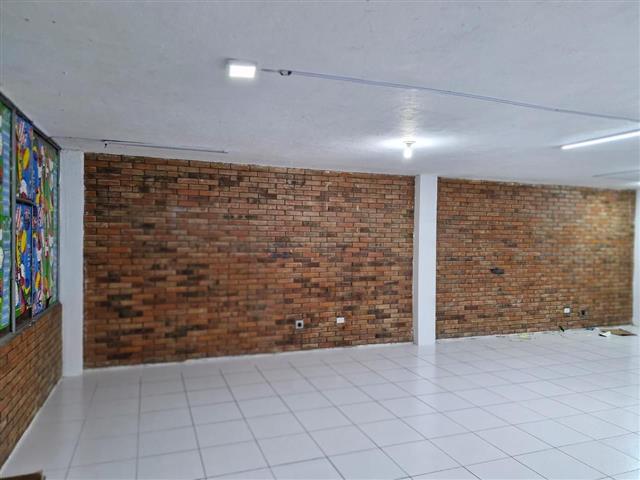 ARRIENDO BODEGA 2PISO RICAURTE image 3