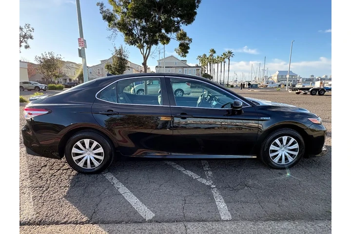 $24988 : 2020 Camry Hybrid LE image 5