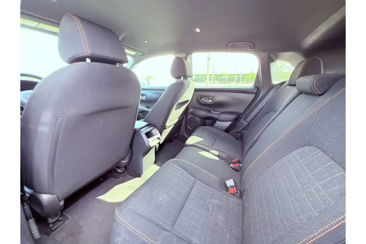 $1500 : HONDA HRV image 7