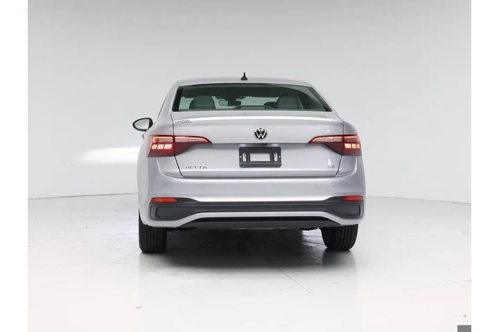 $18998 : Volkswagen Jetta 2024 SE 4dr image 6