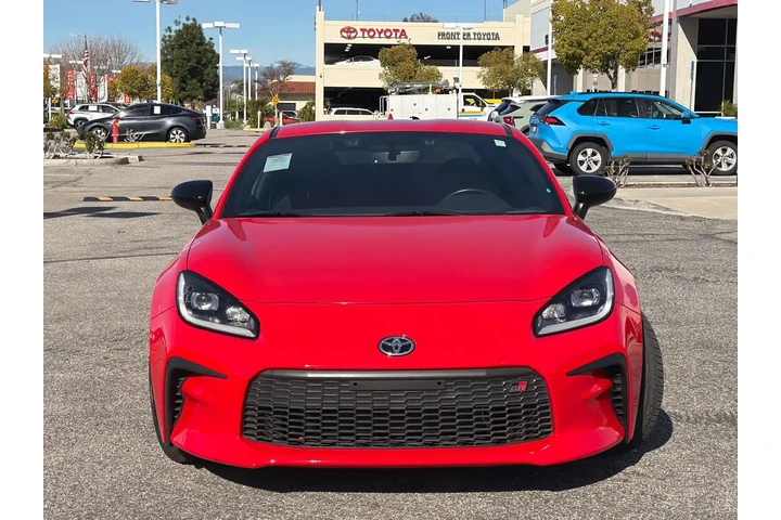 $27771 : Toyota GR86 2022 2dr Coupe 6 image 2