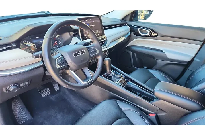 $20692 : Jeep Compass 2022 4x4 Limite image 9