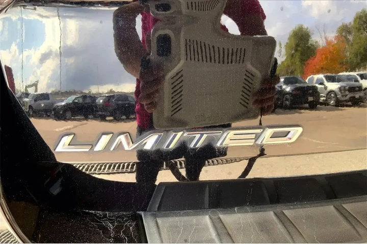 $26211 : Ford Explorer 2022 Limited 4 image 9