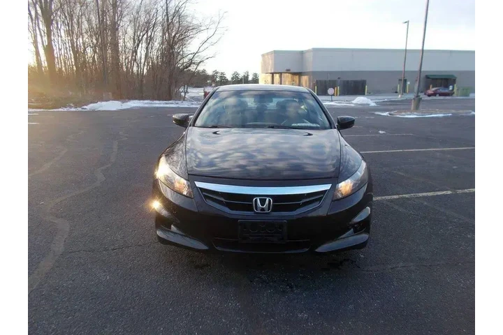 $5500 : Clean 2012 Honda Accord LX-S image 1