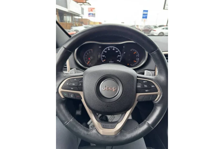 $15900 : 2015 Grand Cherokee Limited image 9