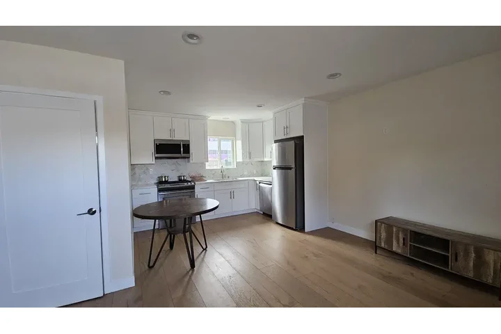 $1550 : Newly Built 1Bdr.1Ba for Rent. image 1