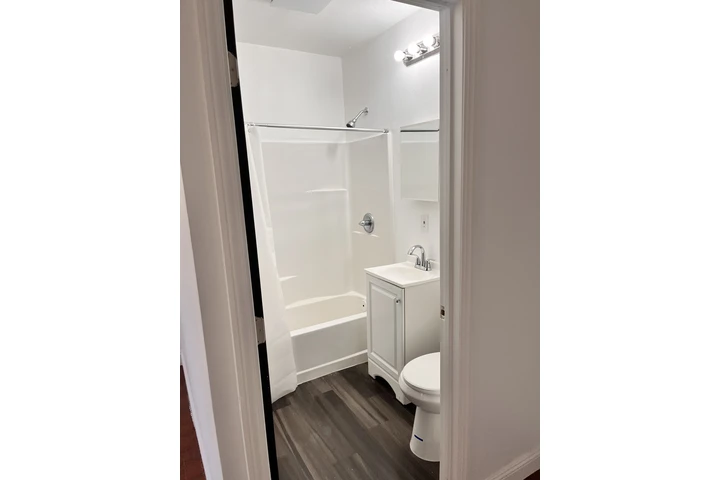 $1300 : SE RENTA RECAMARA PRIVADA image 2