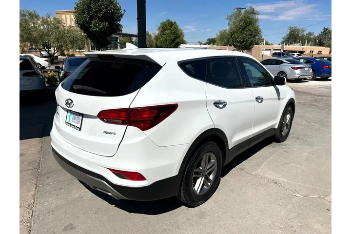 2017 Santa Fe Sport 2.4 FWD image 5