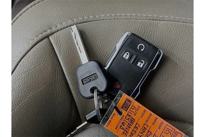 $27975 : GMC Canyon 2016 4x4 SLT 4dr image 9