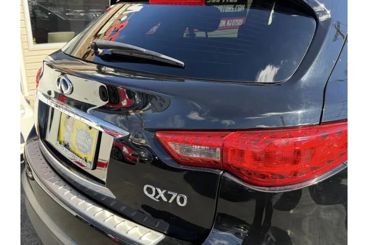 $8899 : 2014 QX70 image 9