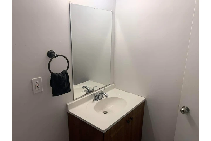 $1200 : Cuarto amoblado para la renta image 5