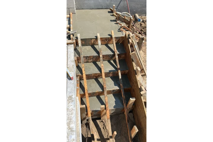 Handy man concrete block image 1
