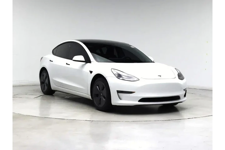 $23998 : Tesla Model 3 2022 AWD Long image 1